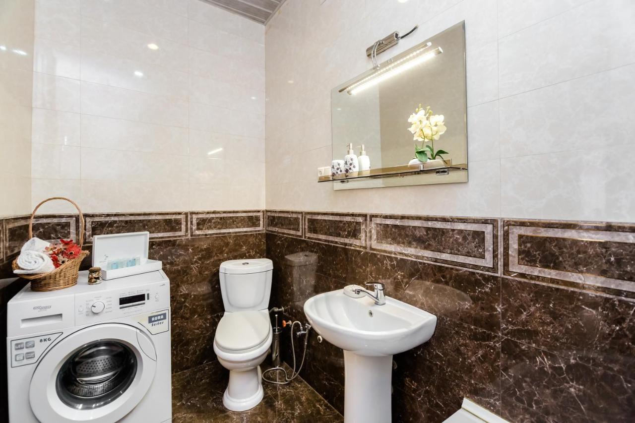Comfortable House On Marjanishvili Tbilisi Ngoại thất bức ảnh