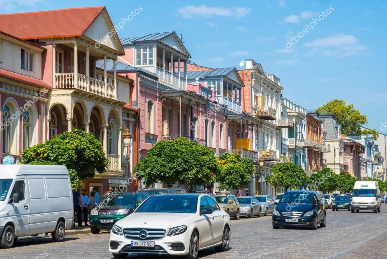 Comfortable House On Marjanishvili Tbilisi Ngoại thất bức ảnh
